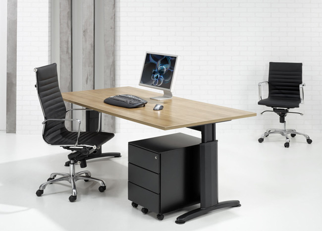 167176919.jpg Ergonomische Bureautafel | 180x80cm | NEN-EN527 | Verstelbaar
