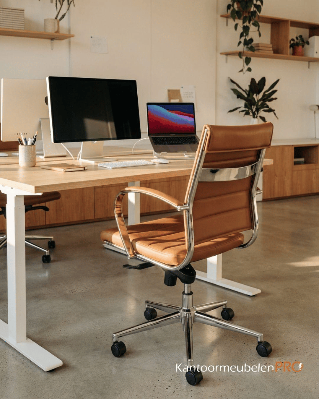 31-1.png Design Bureaustoel Bruin