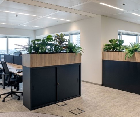 1710852376277-1.jpg Schuifdeurkast met plantenbak