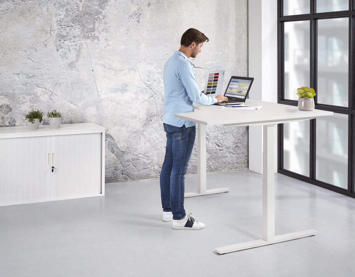 Elektrisch Wingbureau | 180x120cm Rechts | NEN-EN527