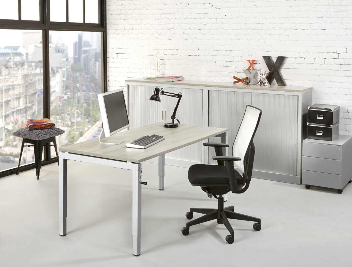 Bladkleur-Lichtgrijs-Onderstel-Aluminium-Slingerbureau Luxe Slinger Bureau | 160x80cm | NEN-EN527