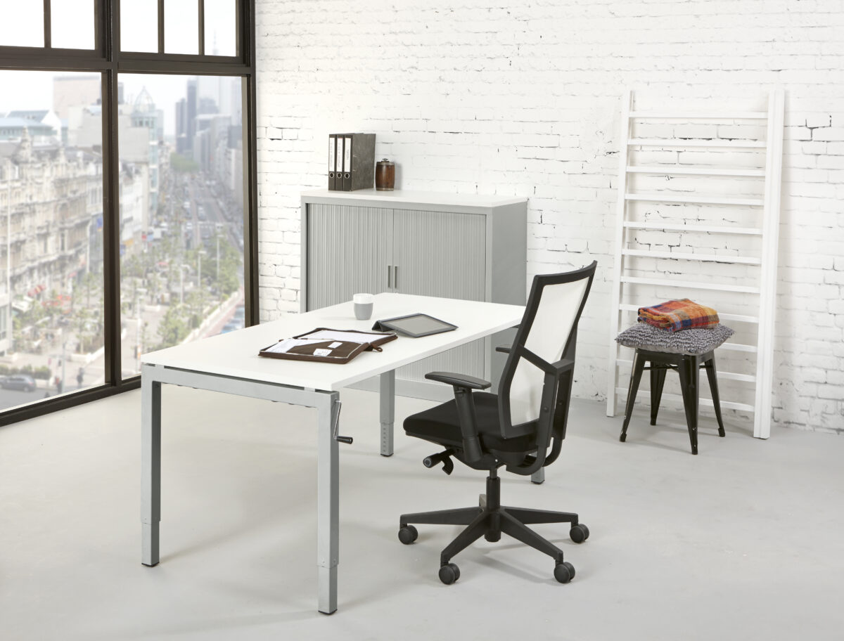 Bladkleur-Wit-Onderstel-Wit-Slingerbureau-1 Luxe Slinger Bureau | 180x80cm | NEN-EN527